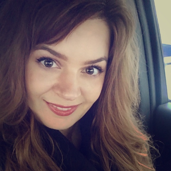 Meet your Posher, Jami - Picture 1 of 1